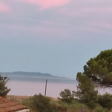 Avec Tropezienne Vue à L'ayguade ,climatisée ,parking Et Café Gratuits * Hyères