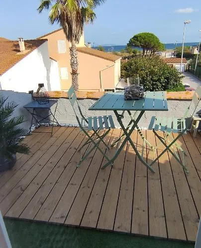 Alloggio in famiglia Avec Tropezienne Vue à L'ayguade ,climatisée ,parking Et Café Gratuits *